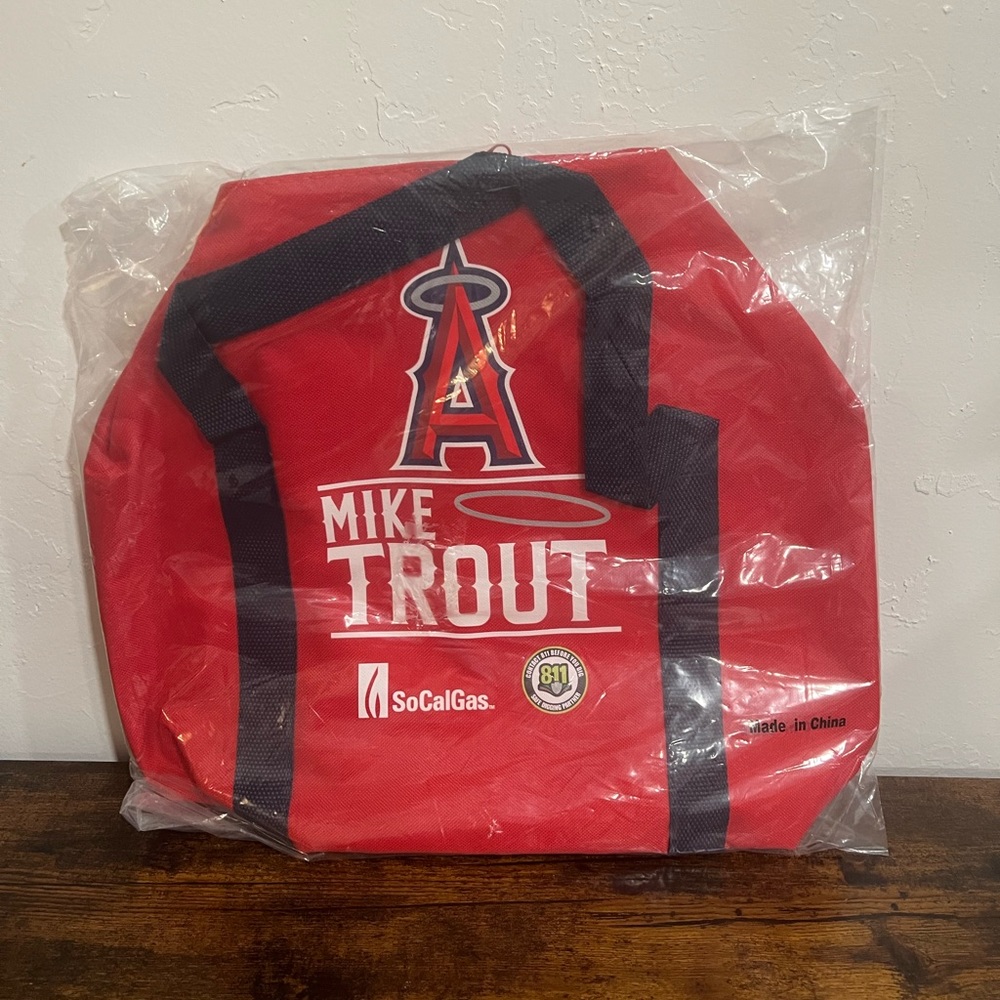 Mike Trout Los Angeles Angels MLB Duffel Bag Red zippered shoulder strap NEW